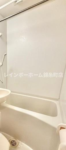 ブラン向島の浴室