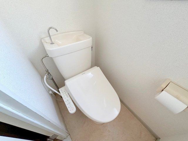 サンシャイン三津屋のトイレ