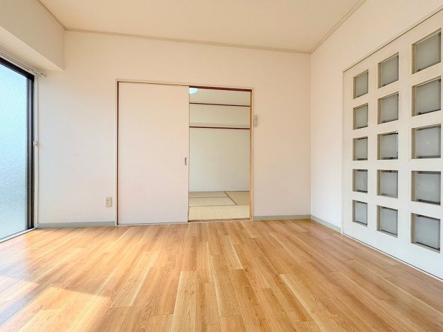 サンシャイン三津屋の寝室