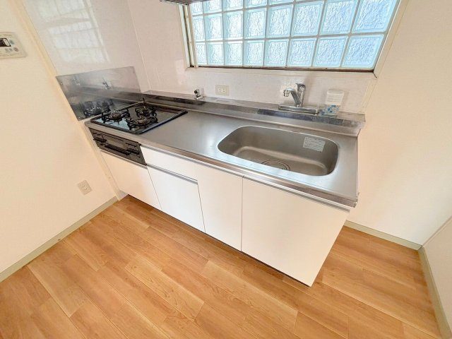 サンシャイン三津屋のキッチン
