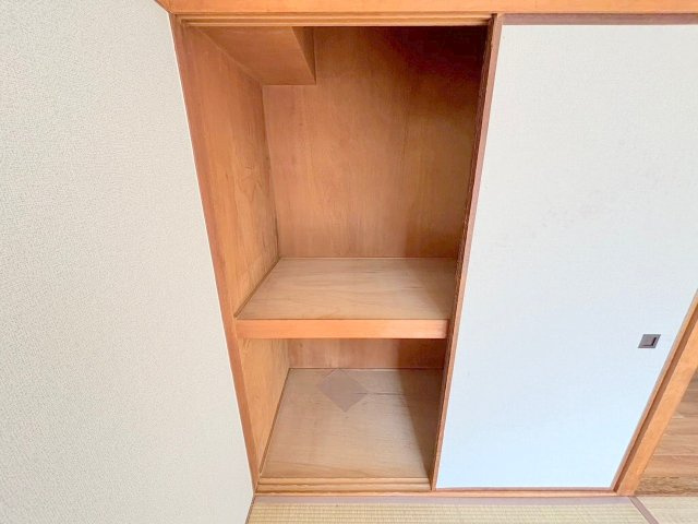 サンシャイン三津屋の収納