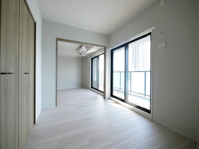 Louis Residence 弁天町の洋室
