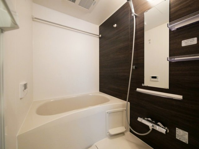 Louis Residence 弁天町の浴室