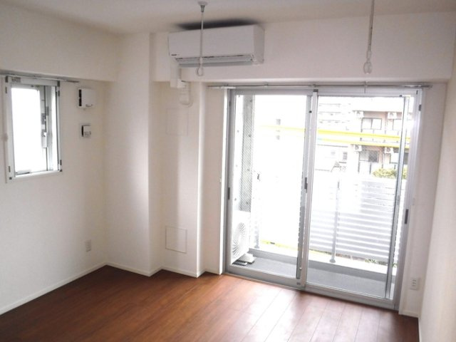 1/6th　ﾜﾝｼｯｸｽの居間・リビング