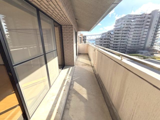 アーデンコート住吉川のバルコニー