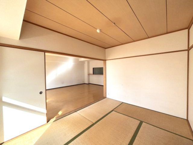 アーデンコート住吉川の和室
