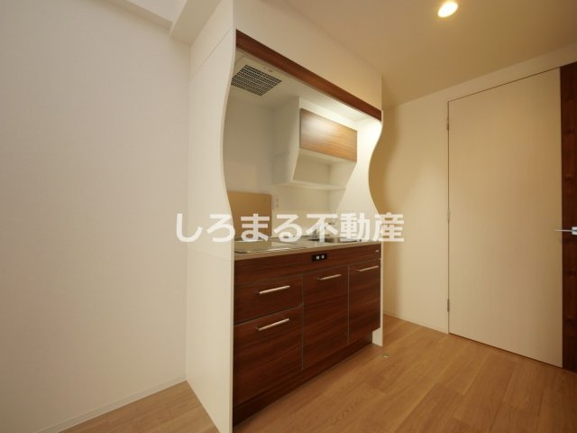 コンフォリア・リヴ淡路町一丁目のキッチン