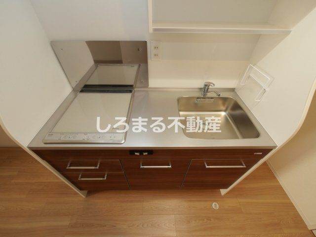 コンフォリア・リヴ淡路町一丁目のキッチン