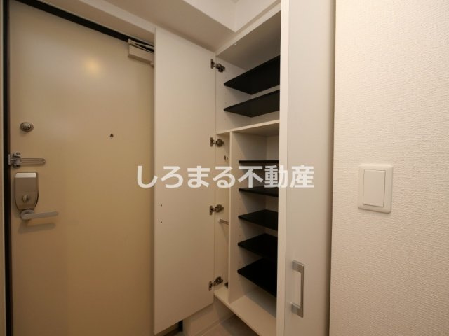 コンフォリア・リヴ淡路町一丁目のその他