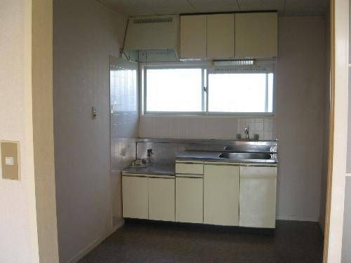 メゾンタミー１のキッチン