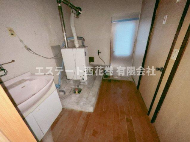 TY好地のその他|ボイラー室、自家水の蛇口もあります。