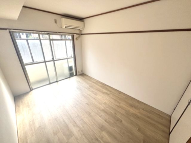 アクティ本山の居間・リビング