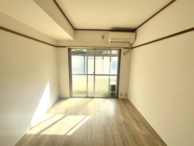 アクティ本山の居間・リビング