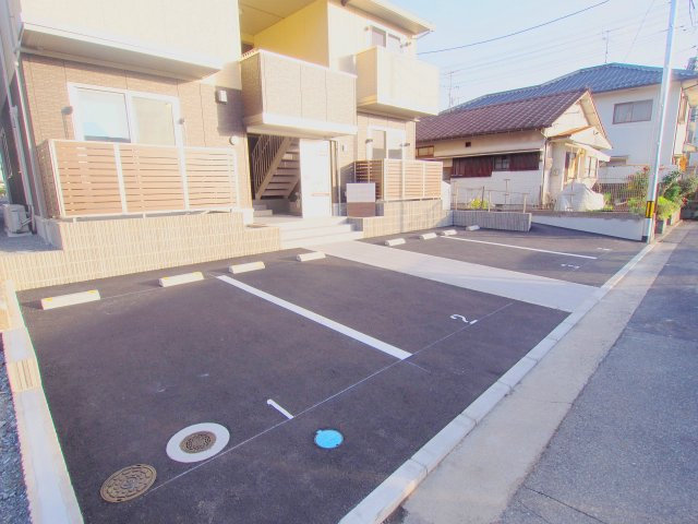 セシールカニハラの駐車場