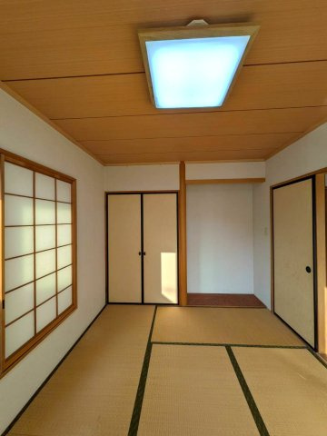 岡山市北区小山 中古住宅の和室|◆1階和室6畳です。