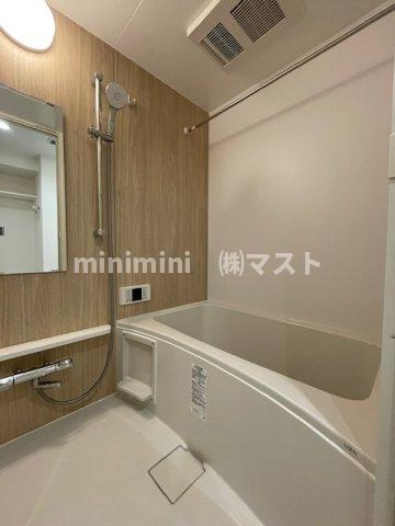 コンフォリア・リヴ北浜高麗橋の浴室