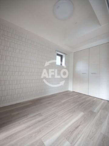 プレサンス難波クチュールの寝室|プレサンス難波クチュール　小窓付き洋室