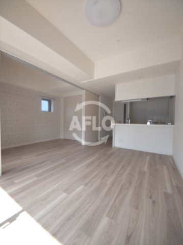 プレサンス難波クチュールの居間・リビング|プレサンス難波クチュール　床暖房付きリビング