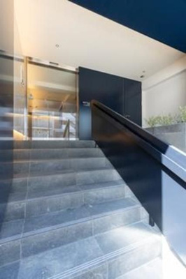 【エントランス】 | インスタイルレジデンス本駒込 | 落ち着いたエントランスです