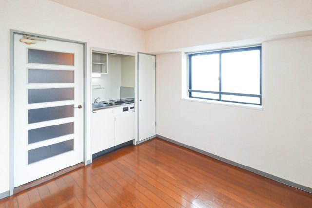 ダイナコート　久留米駅前　12階の居間・リビング|現状優先です。