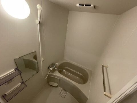 ジーメゾン八千代台の浴室