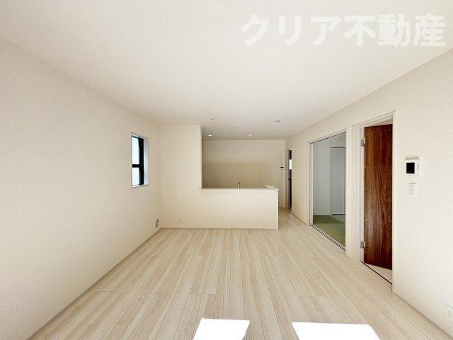 【居間・リビング】 | 前橋市大利根町第7　2号棟