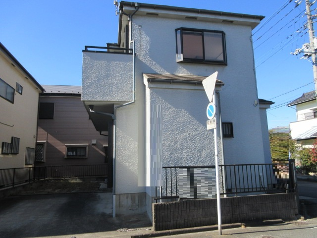 中古戸建　深谷市寿町50-3（リフォーム住宅）の前面道路含む現地写真