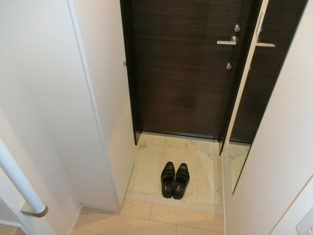 ｒｅｖｅｕｒ中野南台の玄関