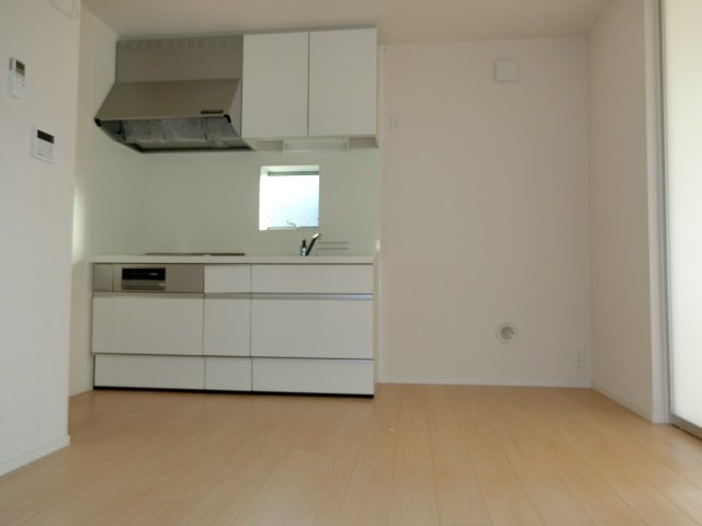 ｒｅｖｅｕｒ中野南台の居間・リビング