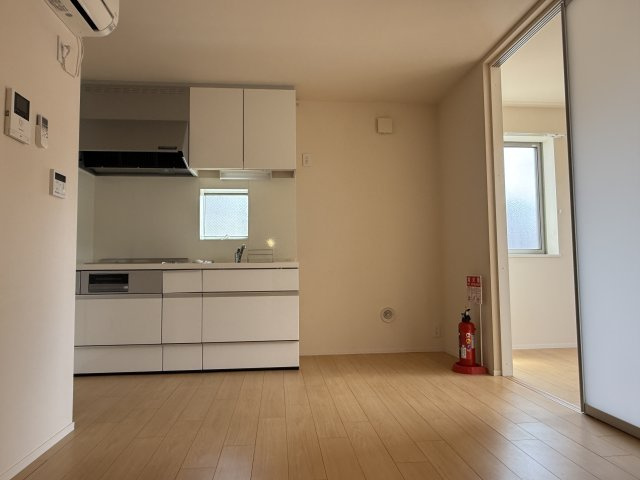 ｒｅｖｅｕｒ中野南台の居間・リビング