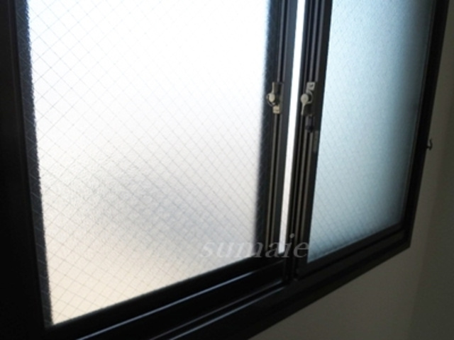 ウエストインパート13のその他|線路沿いで騒音防止の二重サッシです。