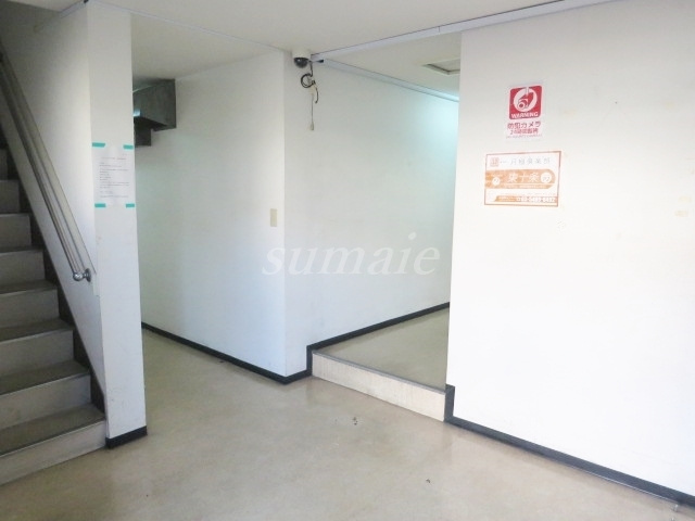 ウエストインパート13のロビー|キレイに管理されています☆