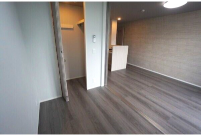 Rue加納本町の居間・リビング