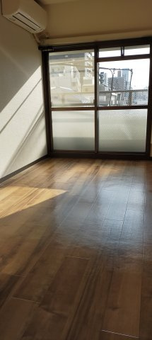 カーナヒルズの居間・リビング|別のお部屋の写真です