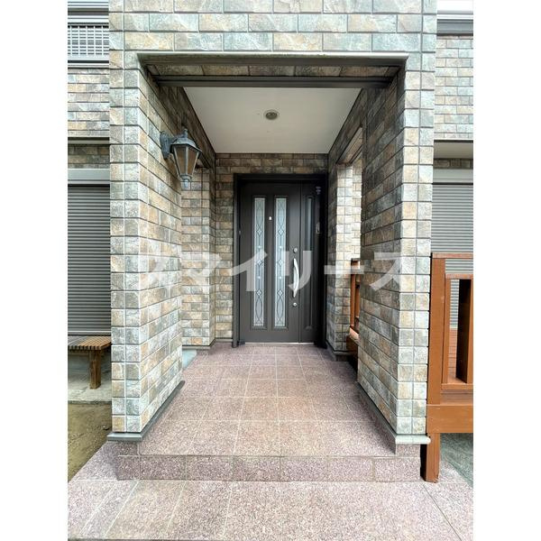 柏市旭町2丁目貸家のエントランス