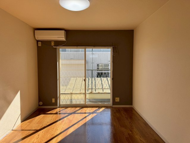 モンシャトー天神町の居間・リビング