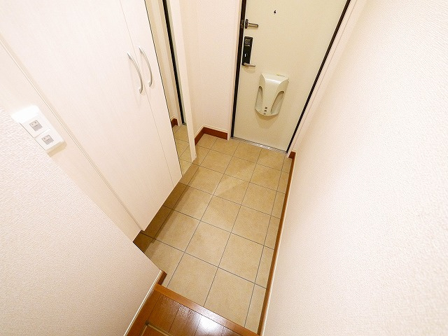 アミティエの玄関|収納もある玄関です