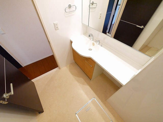 アミティエの洗面所|脱衣スペースもあります