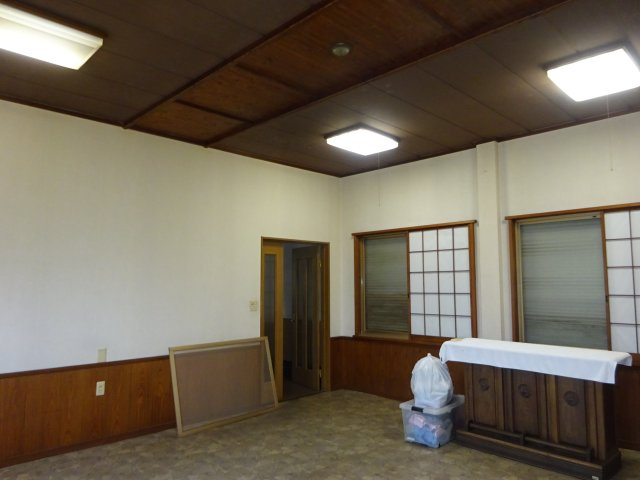 長沼町店舗・事務所の洋室