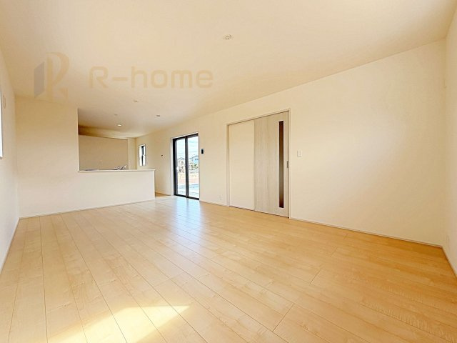 ひたちなか市田宮原1期　新築戸建て　2号棟の居間・リビング|広々としたLDK♪充分な広さがあり、ご家族でインテリアのレイアウトを考えるのも楽しみですね！