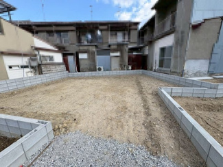 【駐車場】 | 香ヶ丘町１丁　新築分譲住宅　全６区画 | 全棟ＬＤＫ約１６帖以上！ゆったり寛げる充分な広さがございますので、ご家族でインテリアのレイアウトを考えるのも楽しみになりそうです！