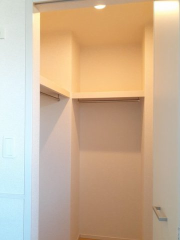 ラヴニール悠の収納