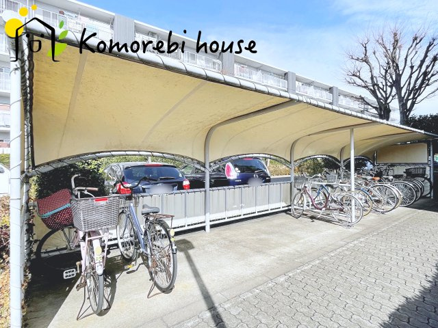 東急ドエル桶川ビレジ　1号棟の駐輪場