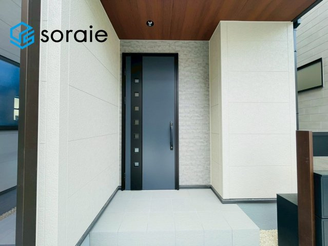 所沢市上新井第14期　新築戸建　全5棟　3号棟の玄関|4/20　撮影