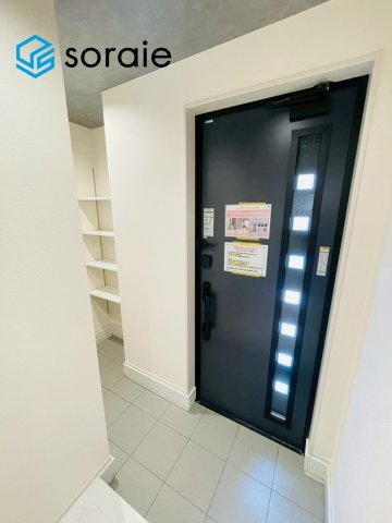所沢市上新井第14期　新築戸建　全5棟　3号棟の玄関|4/20　撮影