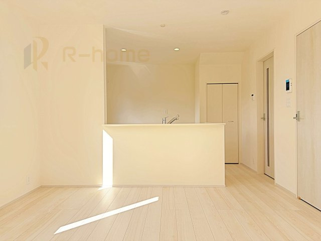 ひたちなか市田宮原1期　新築戸建て　3号棟のキッチン|リビングで遊ぶお子様にも目が届くカウンターキッチン！