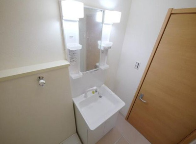 【洗面所】 | ルーベラ | 別号室参考写真です(反転タイプ)