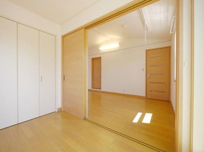 【内装】 | ルーベラ | 別号室参考写真です(反転タイプ)