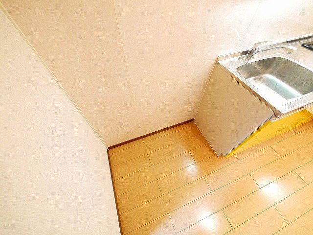 サンロイヤル　Ⅰの設備|冷蔵庫置き場です