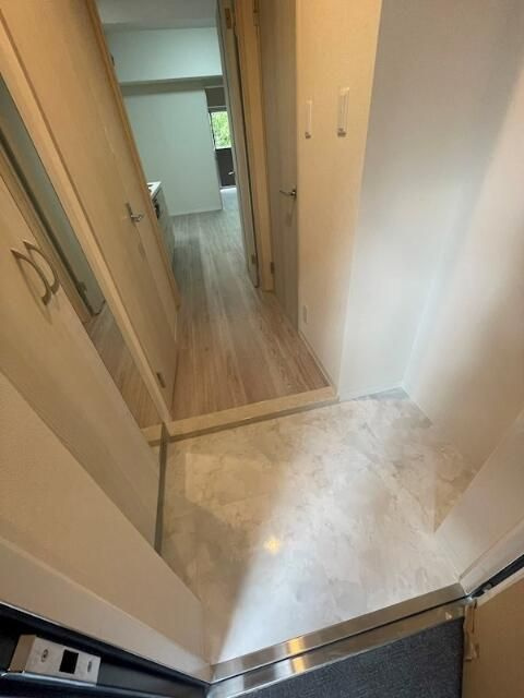 ＪＰＴ　ＲＥＳＩＤＥＮＣＥの玄関